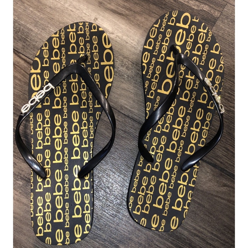 BEBE EVIEE BLACK GOLD LOGO‎ SLIP-ON SANDALS FLIP-FLOPS Size 9